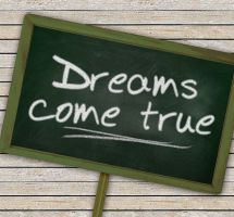 ¿Perseguir mis sueños en lugar de conformarme con lo que tengo?