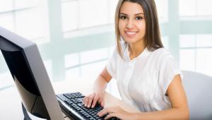 Aceptar universitarios en prácticas