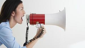 ¿Gritar a los empleados para que sepan quien es el jefe?