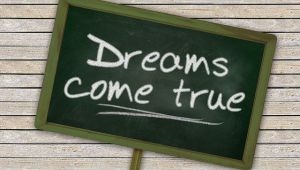 ¿Perseguir mis sueños en lugar de conformarme con lo que tengo?