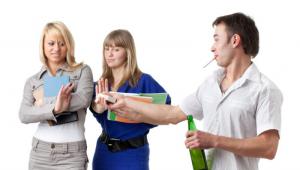 pedir-amigo-que-cambie-algunas-cosas-que-parecen-incorrectas