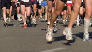 deportistas corriendo maratÃ³n